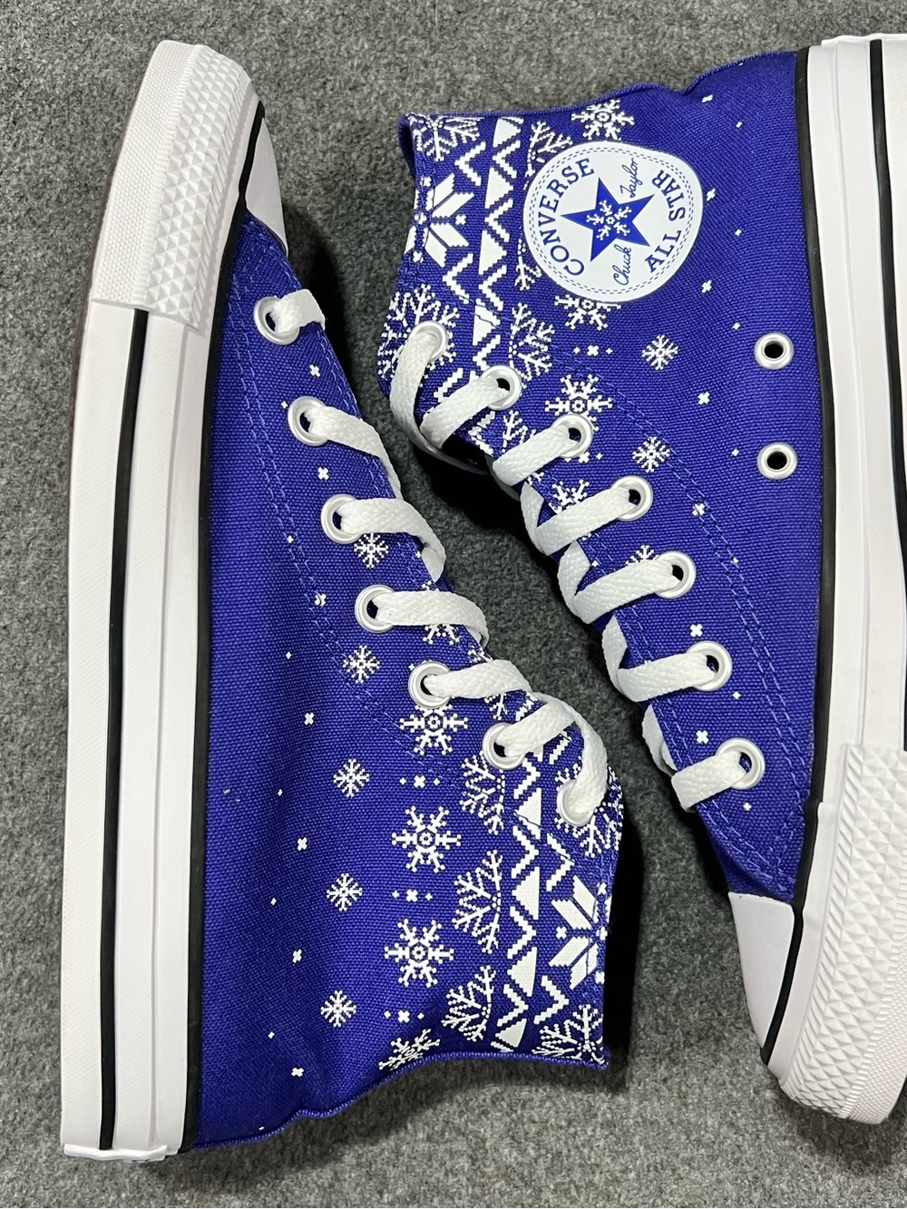 Converse Chuck Taylor All Star HI Winter Sweater Women's Size 7.5 A12904F - Picture 4 of 13